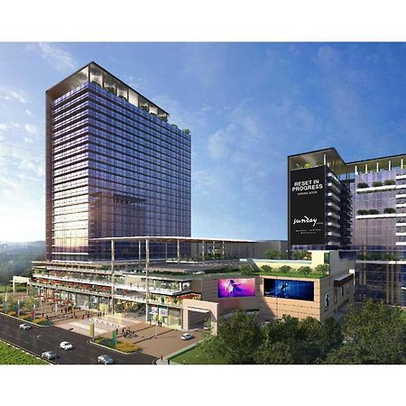 Sunday Hotels And Residences Gurgaon Esterno foto