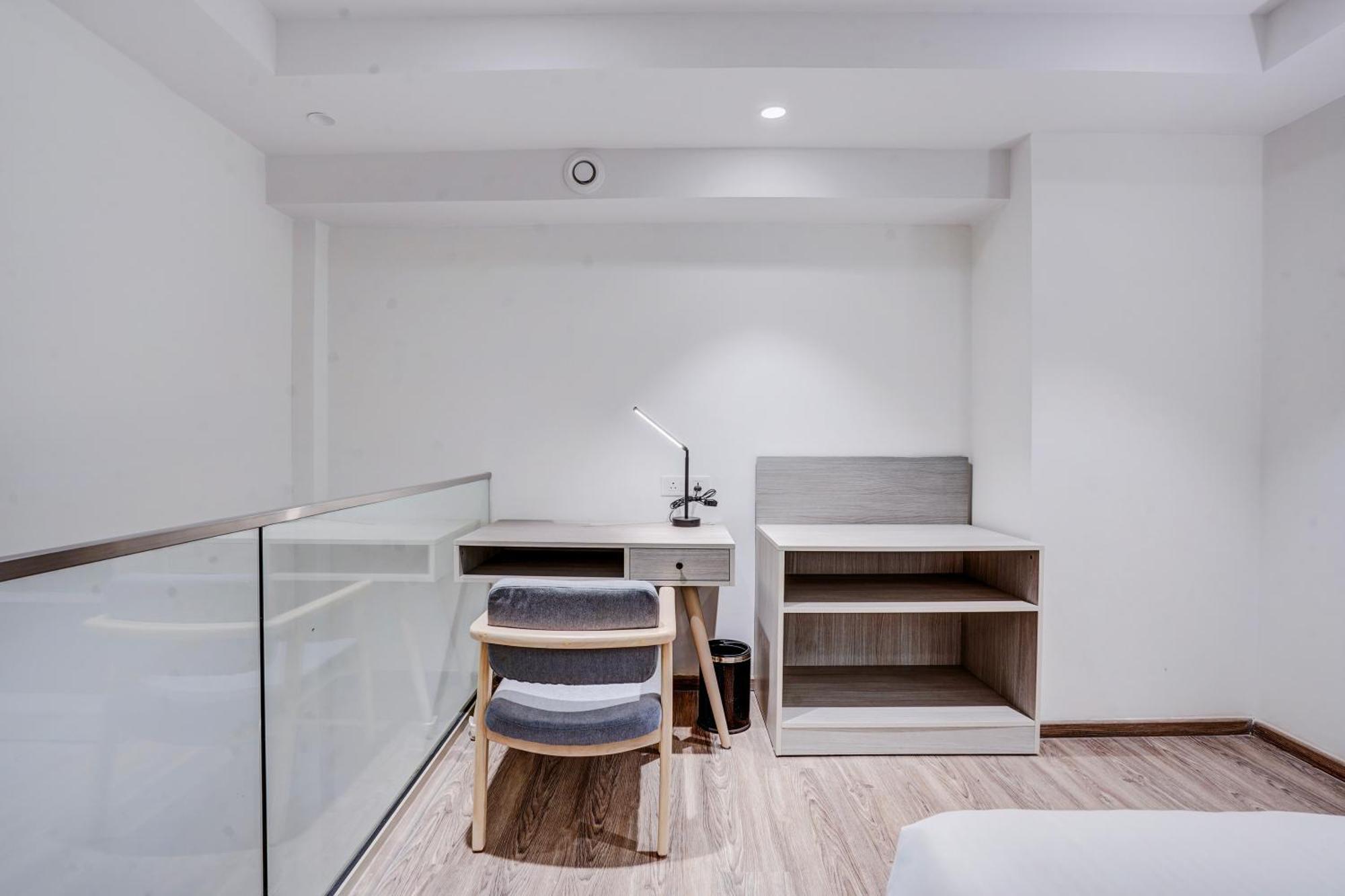 Sunday Hotels And Residences Gurgaon Esterno foto