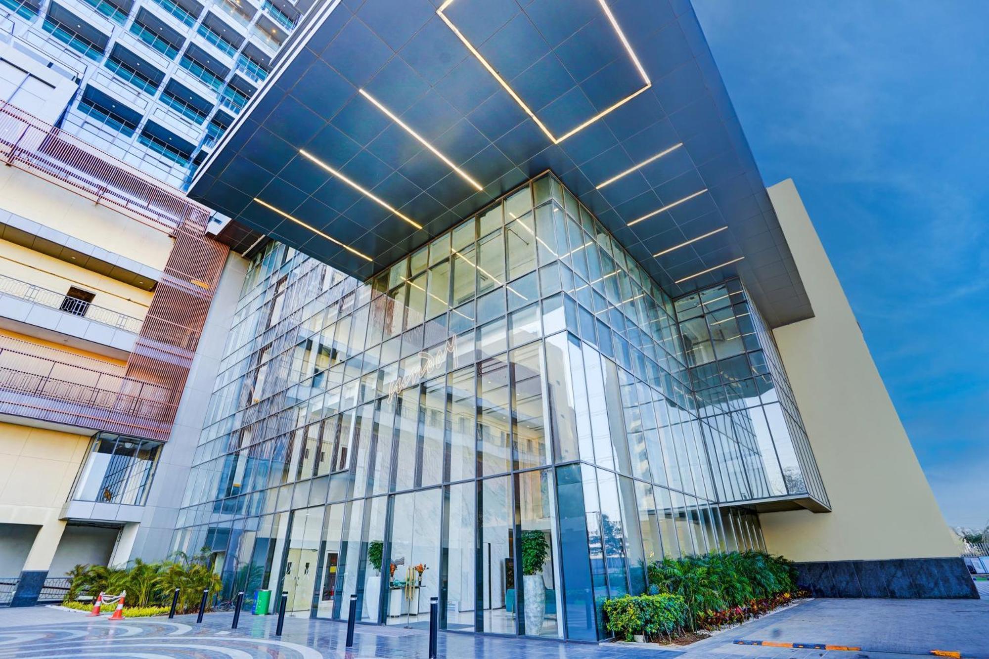 Sunday Hotels And Residences Gurgaon Esterno foto