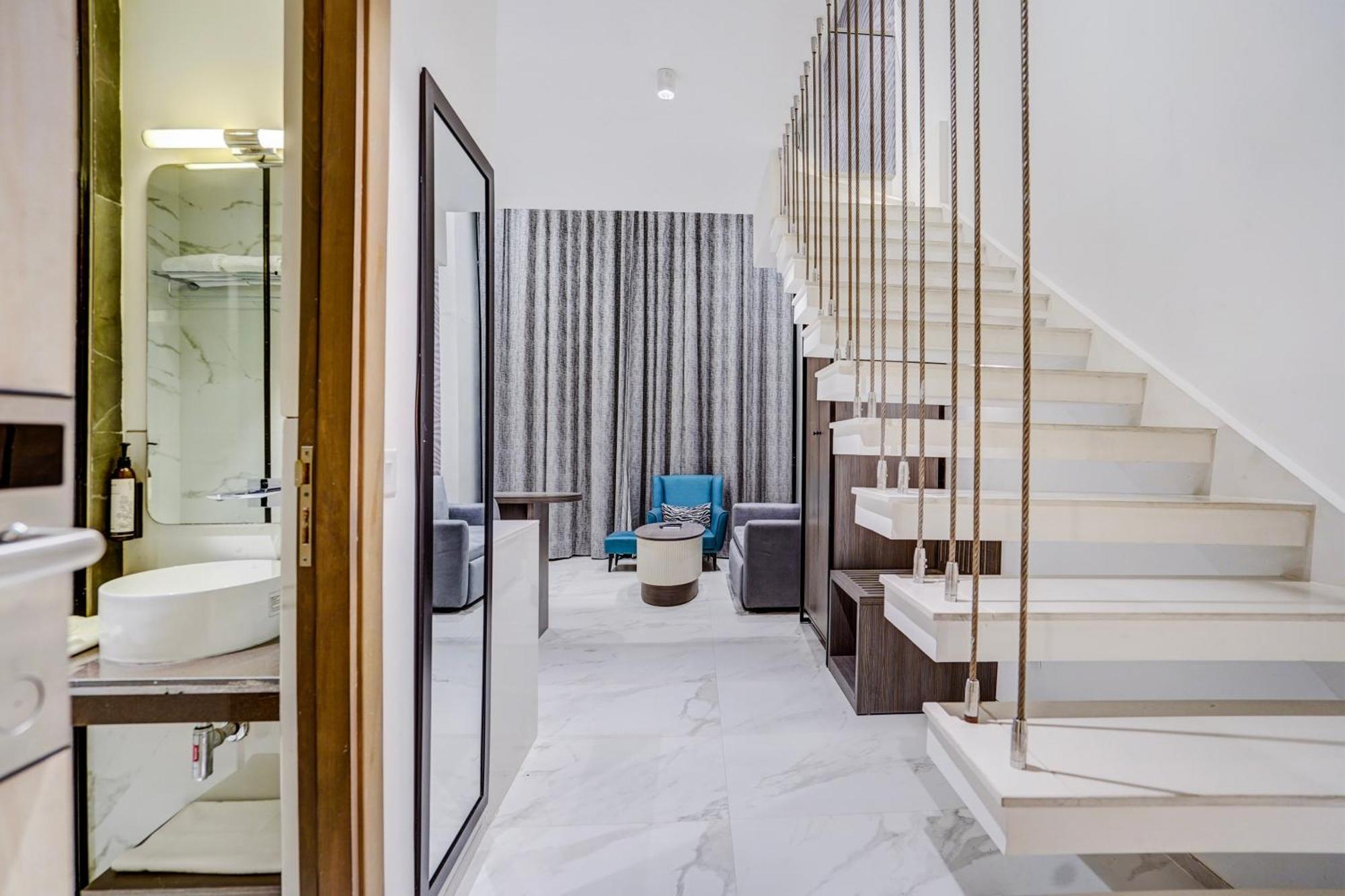 Sunday Hotels And Residences Gurgaon Esterno foto
