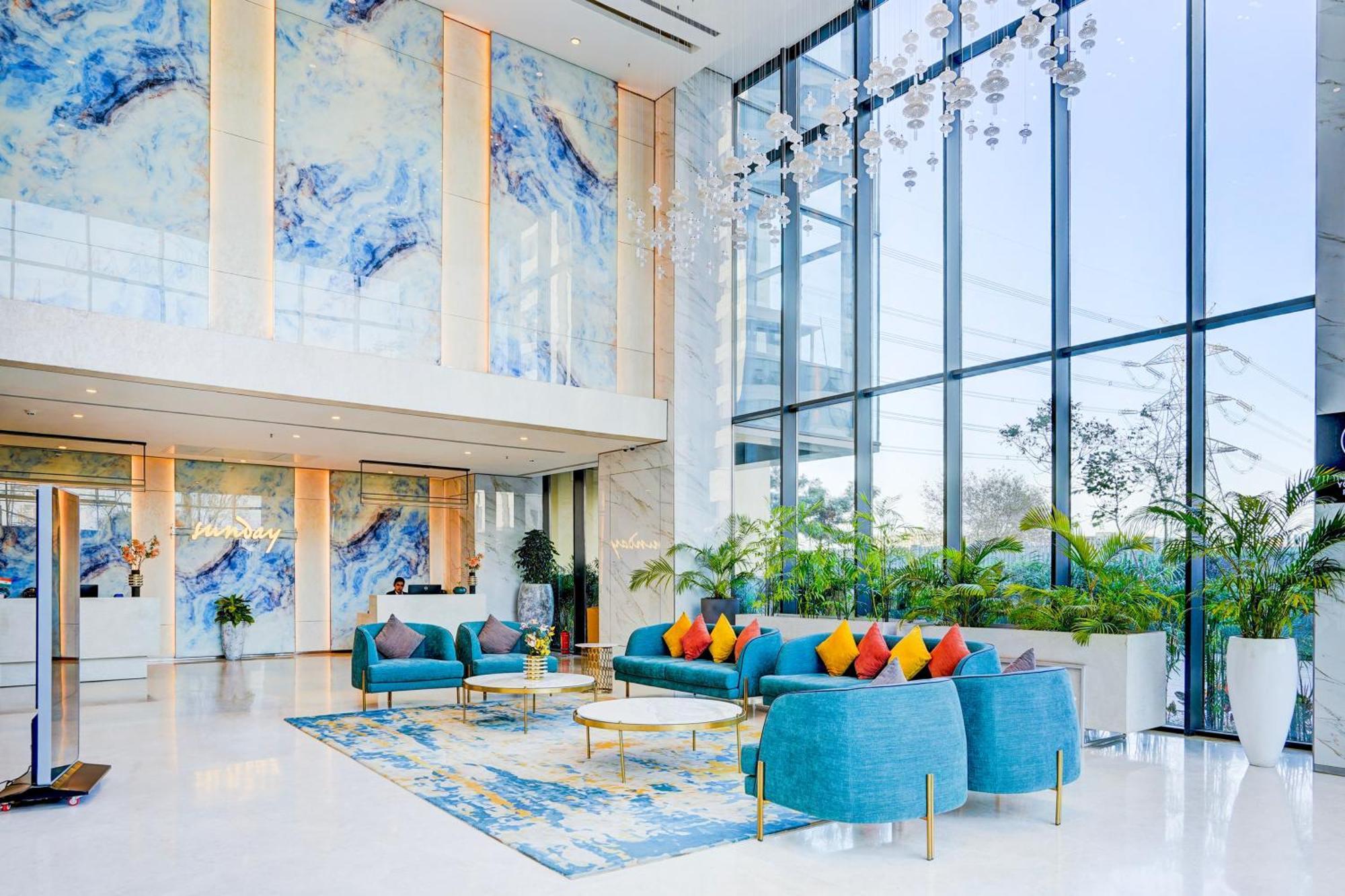 Sunday Hotels And Residences Gurgaon Esterno foto
