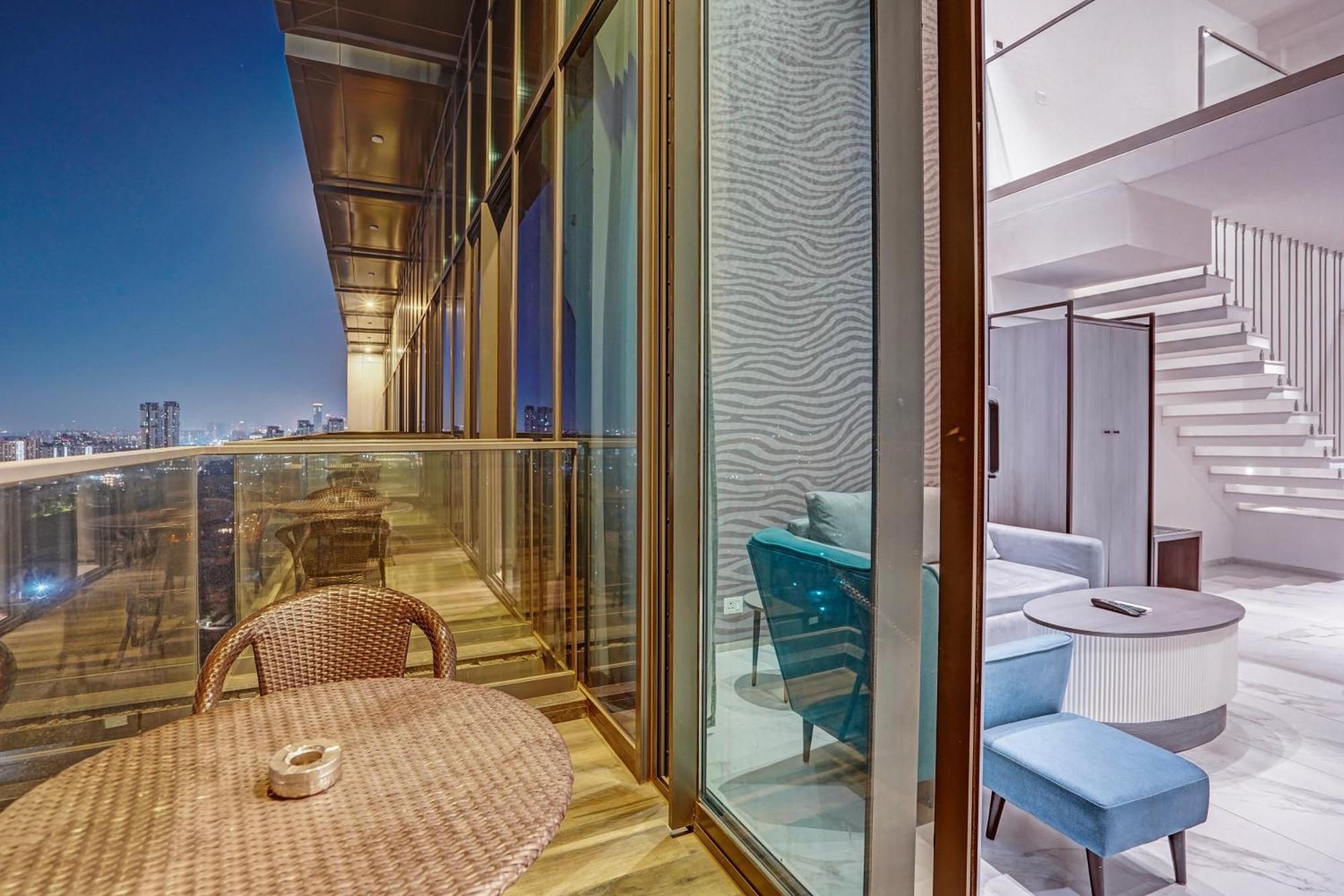 Sunday Hotels And Residences Gurgaon Esterno foto