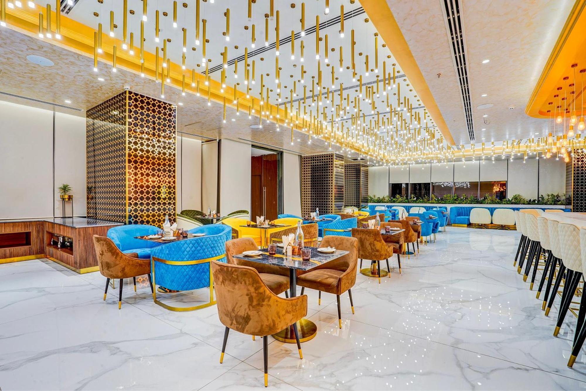 Sunday Hotels And Residences Gurgaon Esterno foto