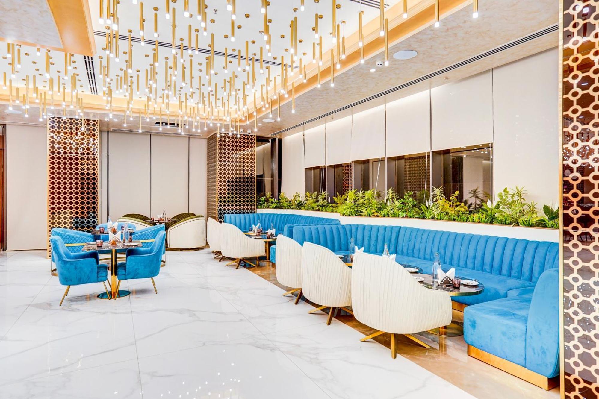 Sunday Hotels And Residences Gurgaon Esterno foto