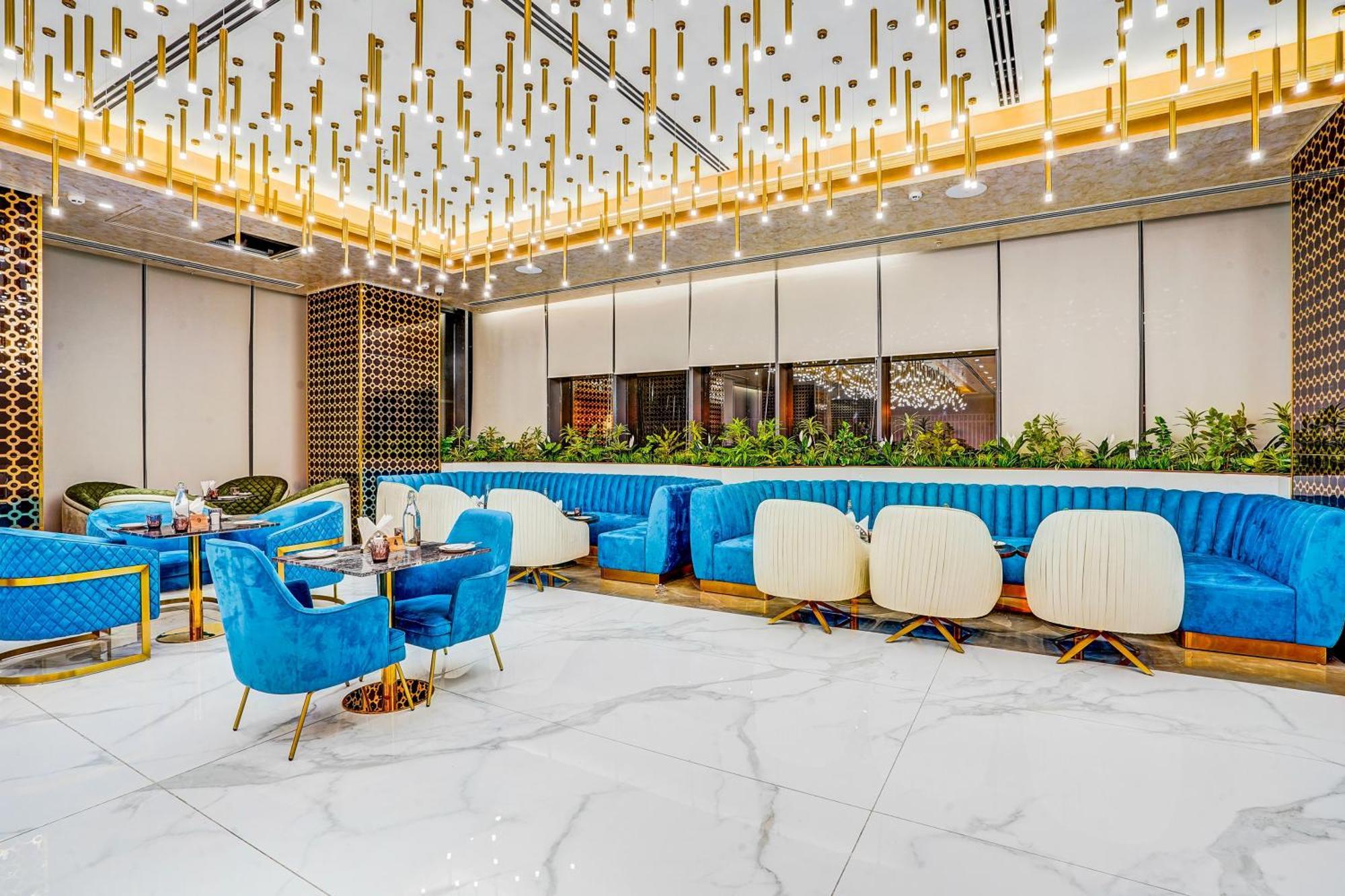 Sunday Hotels And Residences Gurgaon Esterno foto
