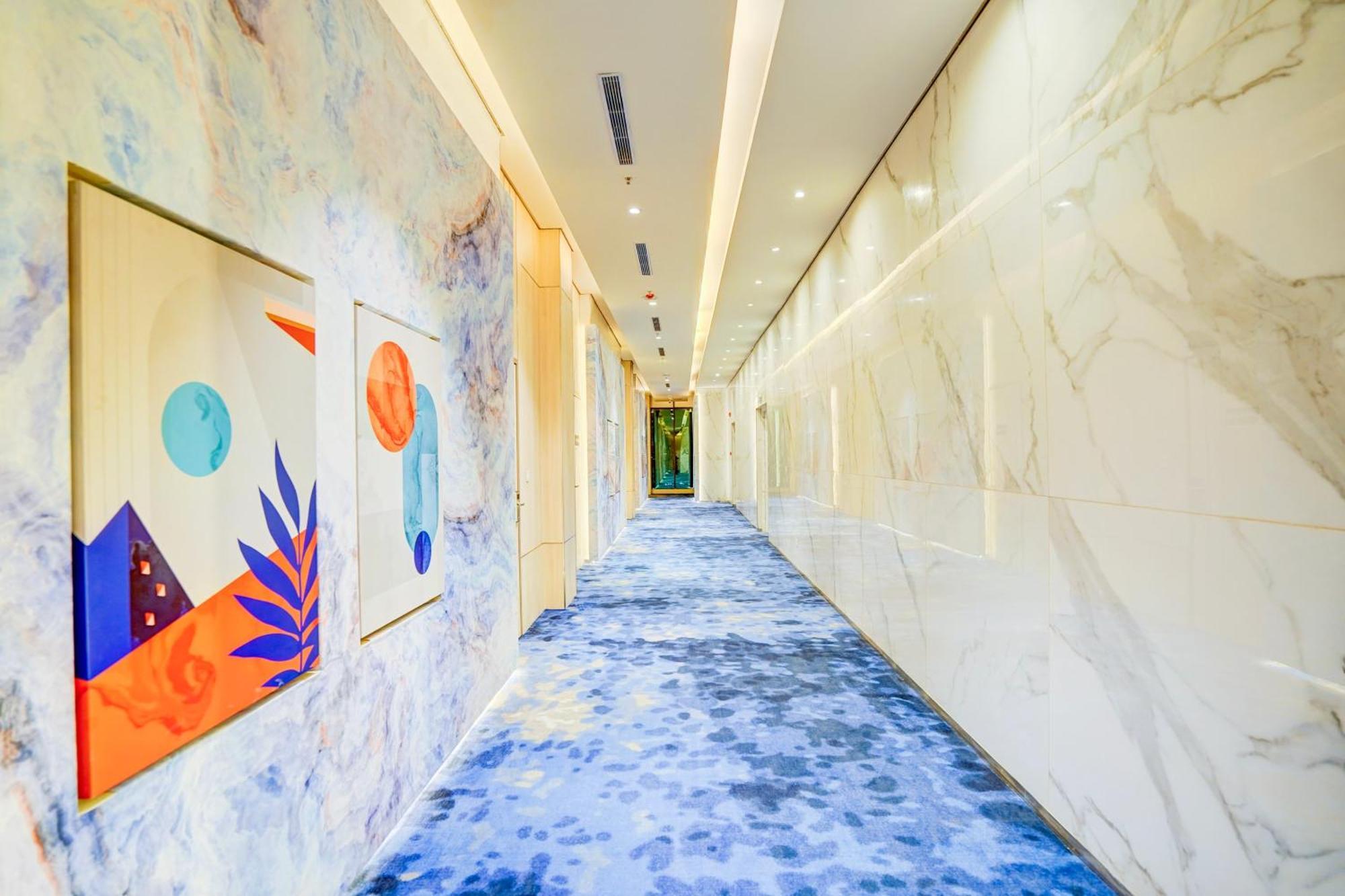 Sunday Hotels And Residences Gurgaon Esterno foto